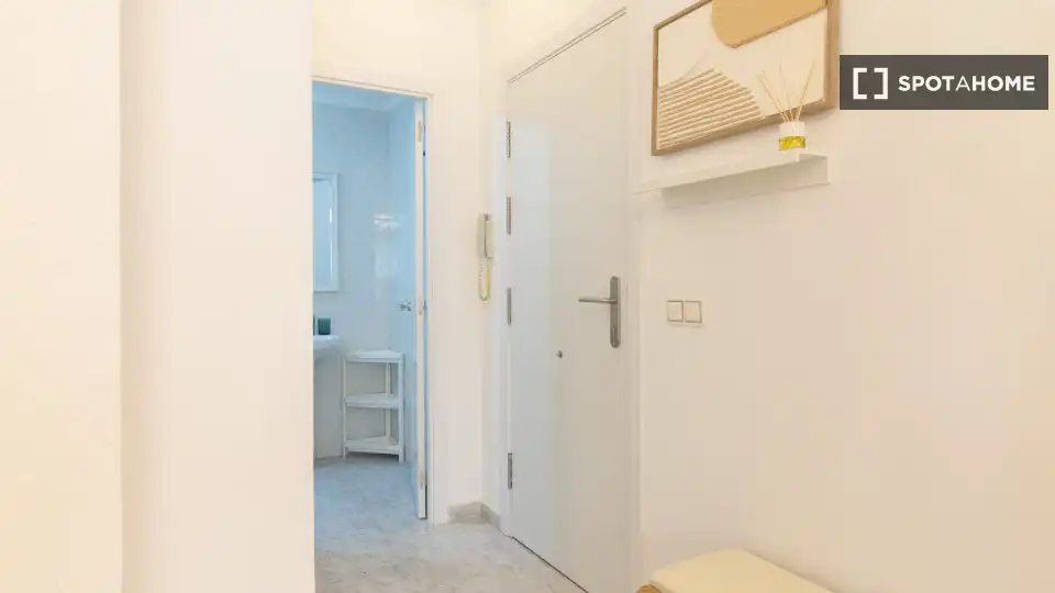 Estudio para compartir en Torrevieja con Aire acondicionado, Terraza y Amueblado