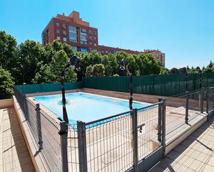 Swimming pool of Flat to rent in  Madrid Capital  with Swimming Pool