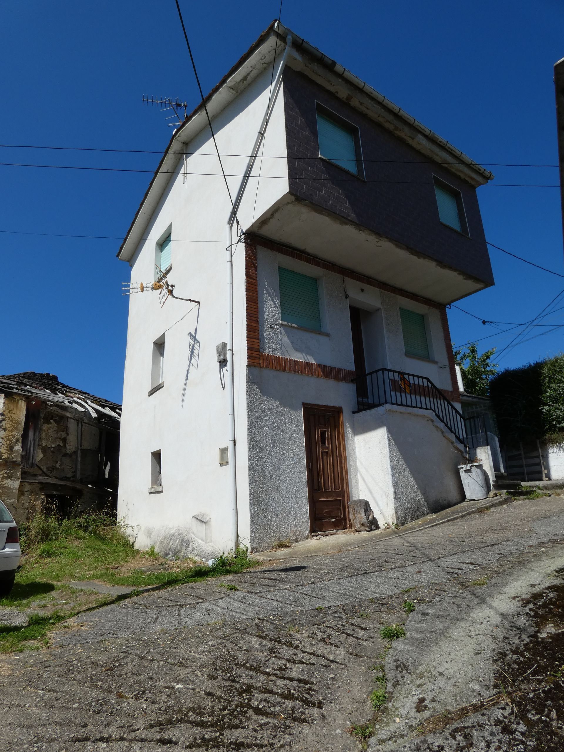 Vista exterior de Casa adosada en venda en Valdés - Luarca