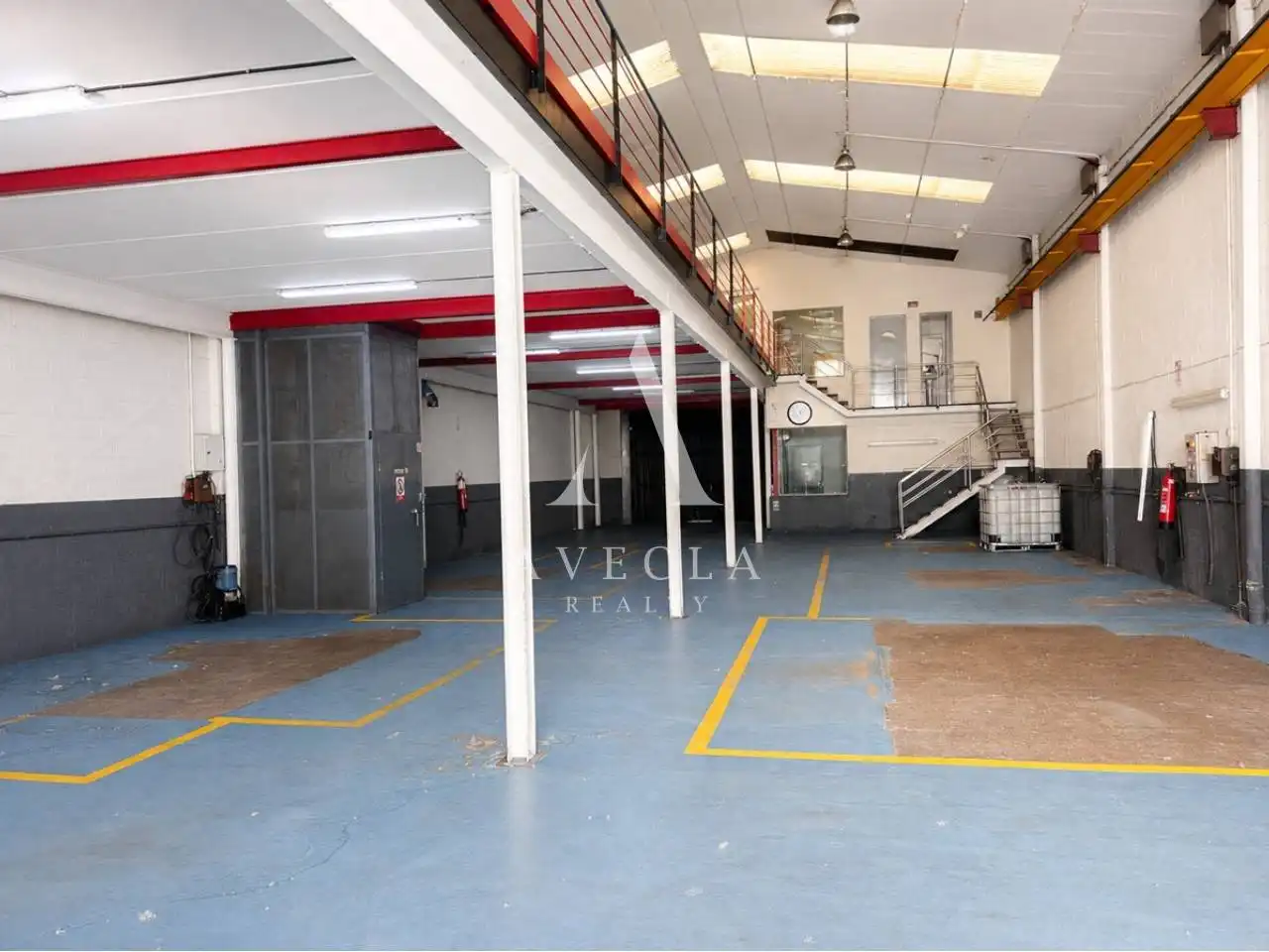 Nave industrial de alquiler en Granollers