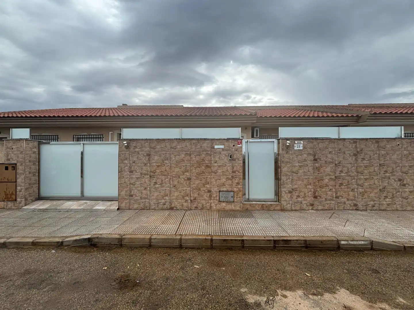 Casa adosada en venta en Calle MARIA DE ZAYAS-B SANTIAGO, 28, Miranda
