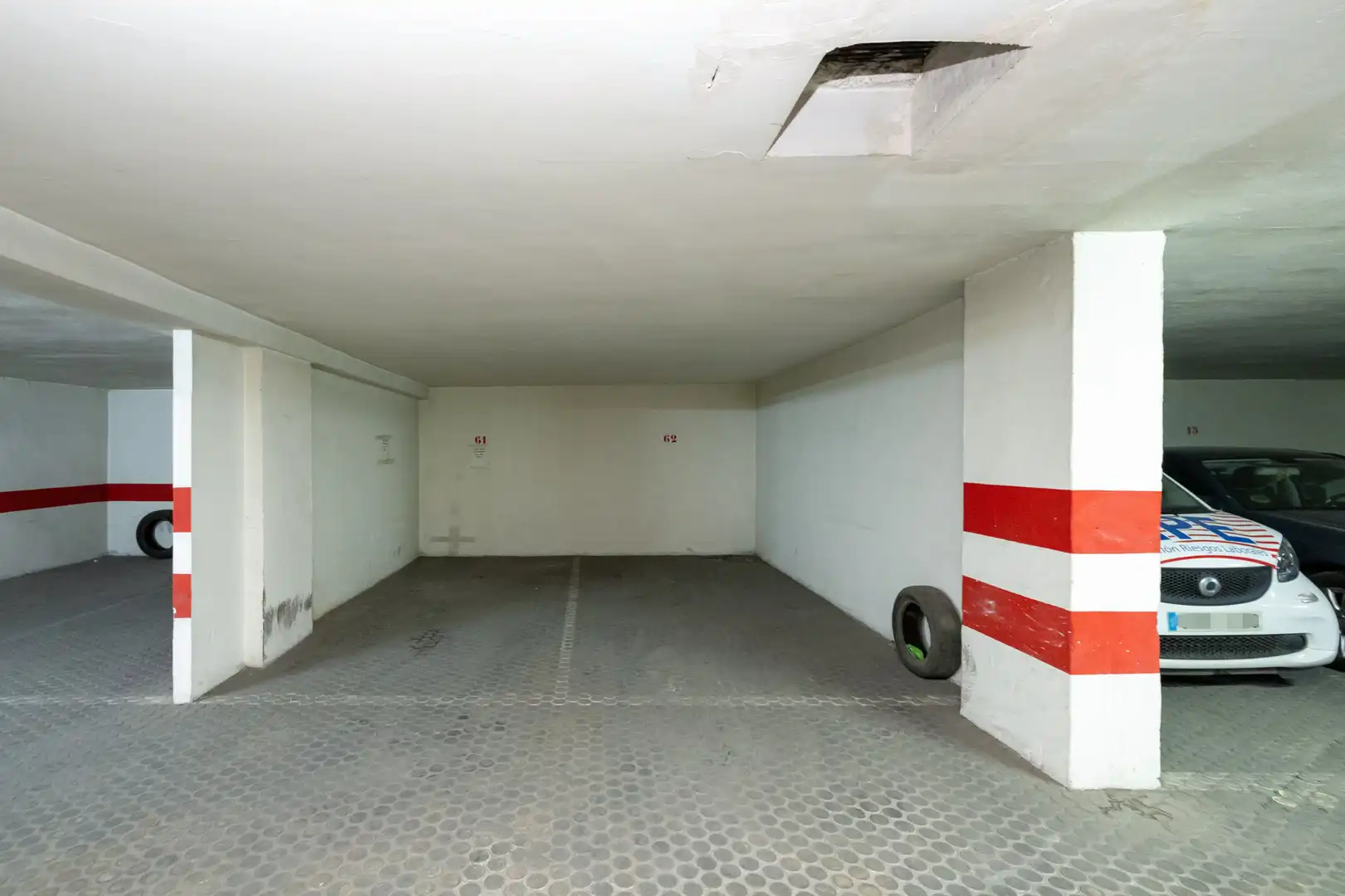 Parkplatz von Garage zum Verkauf in Granada