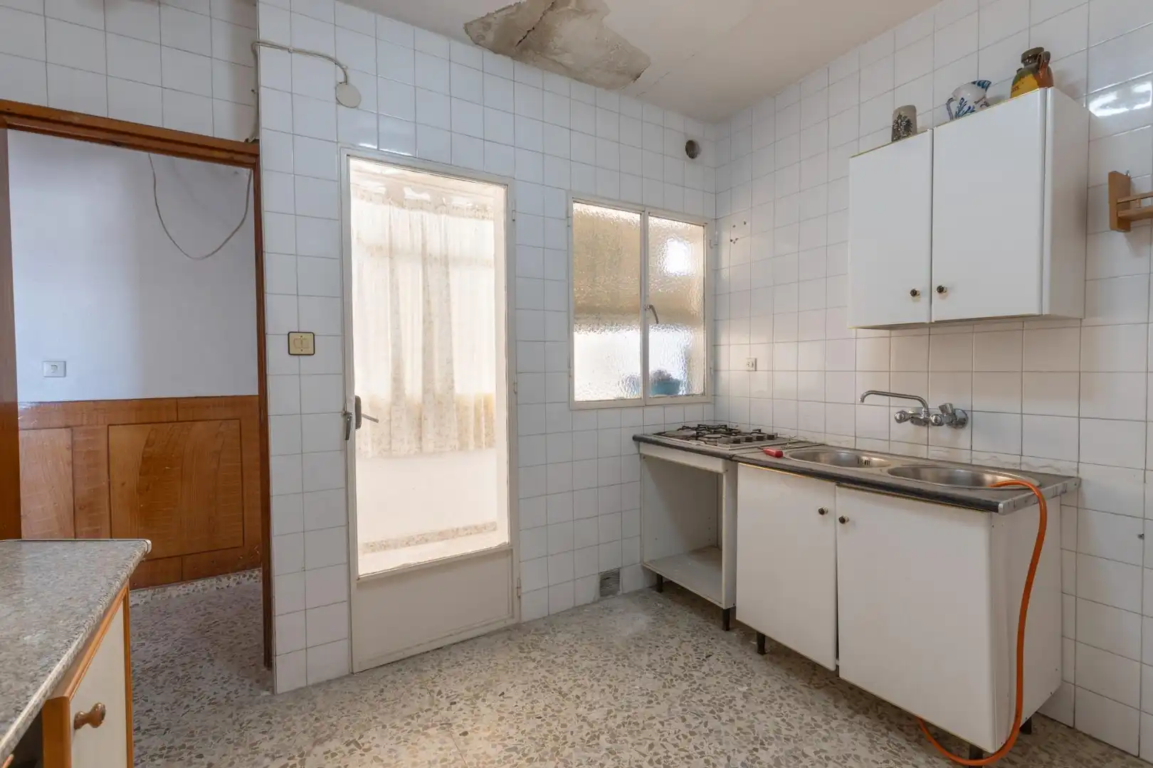 Kitchen of Buildings for sale in La Zubia