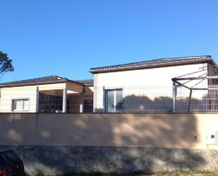 Vista exterior de Casa o xalet en venda en Vidreres amb Piscina comunitària