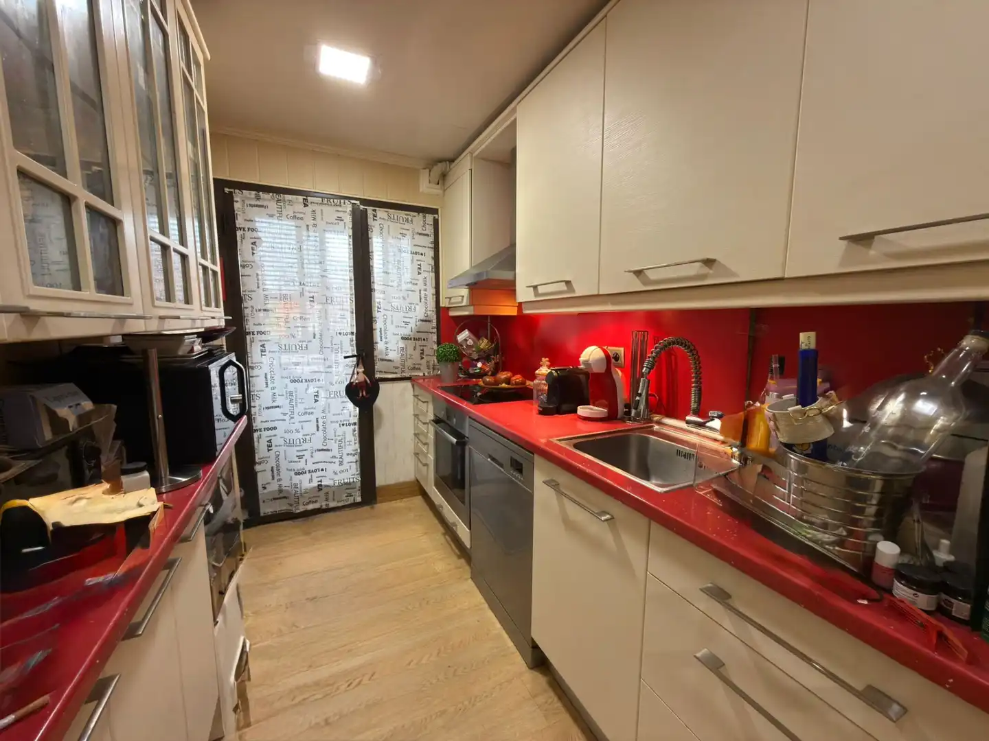 Cuina de Pis en venda en Tres Cantos amb Calefacció, Terrassa i Moblat