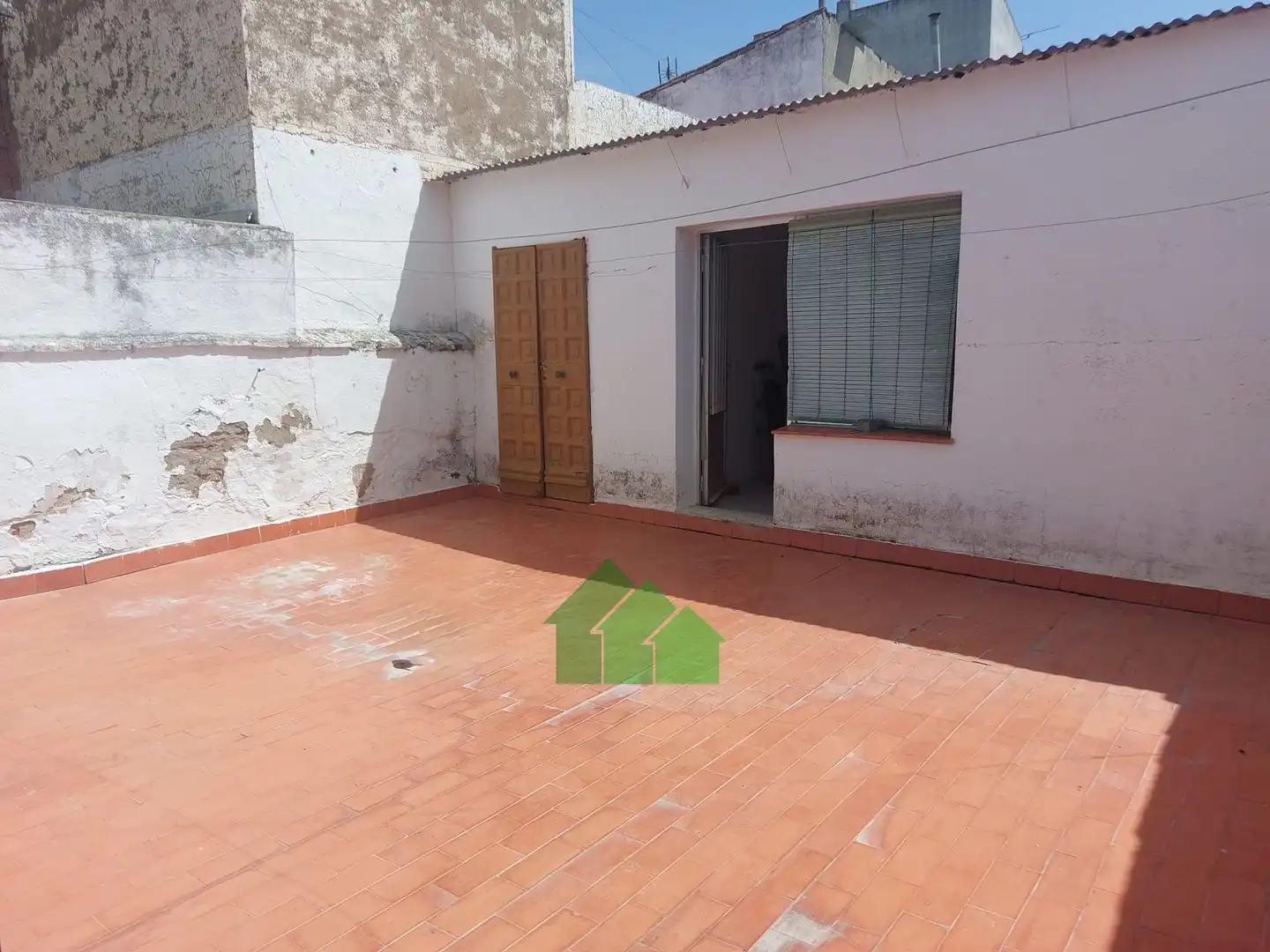 Vista exterior de Casa o xalet en venda en Montijo amb Traster i TV