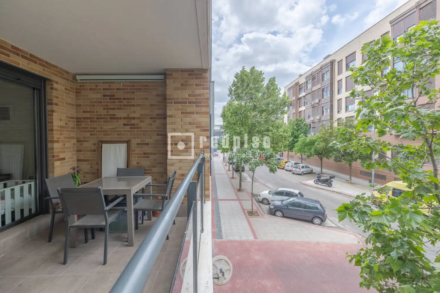 Vista exterior de Pis en venda en Alcobendas amb Aire condicionat, Calefacció i Jardí privat