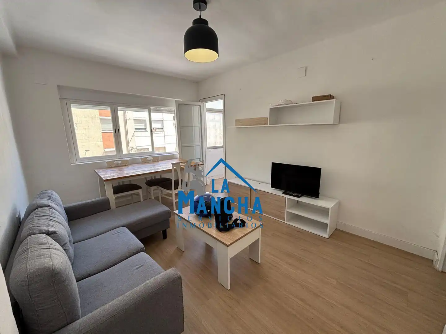Wohnung zur Miete in Hermanos Falcó