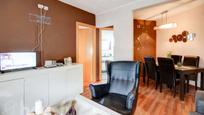 Sala d'estar de Pis en venda en Montcada i Reixac amb Aire condicionat