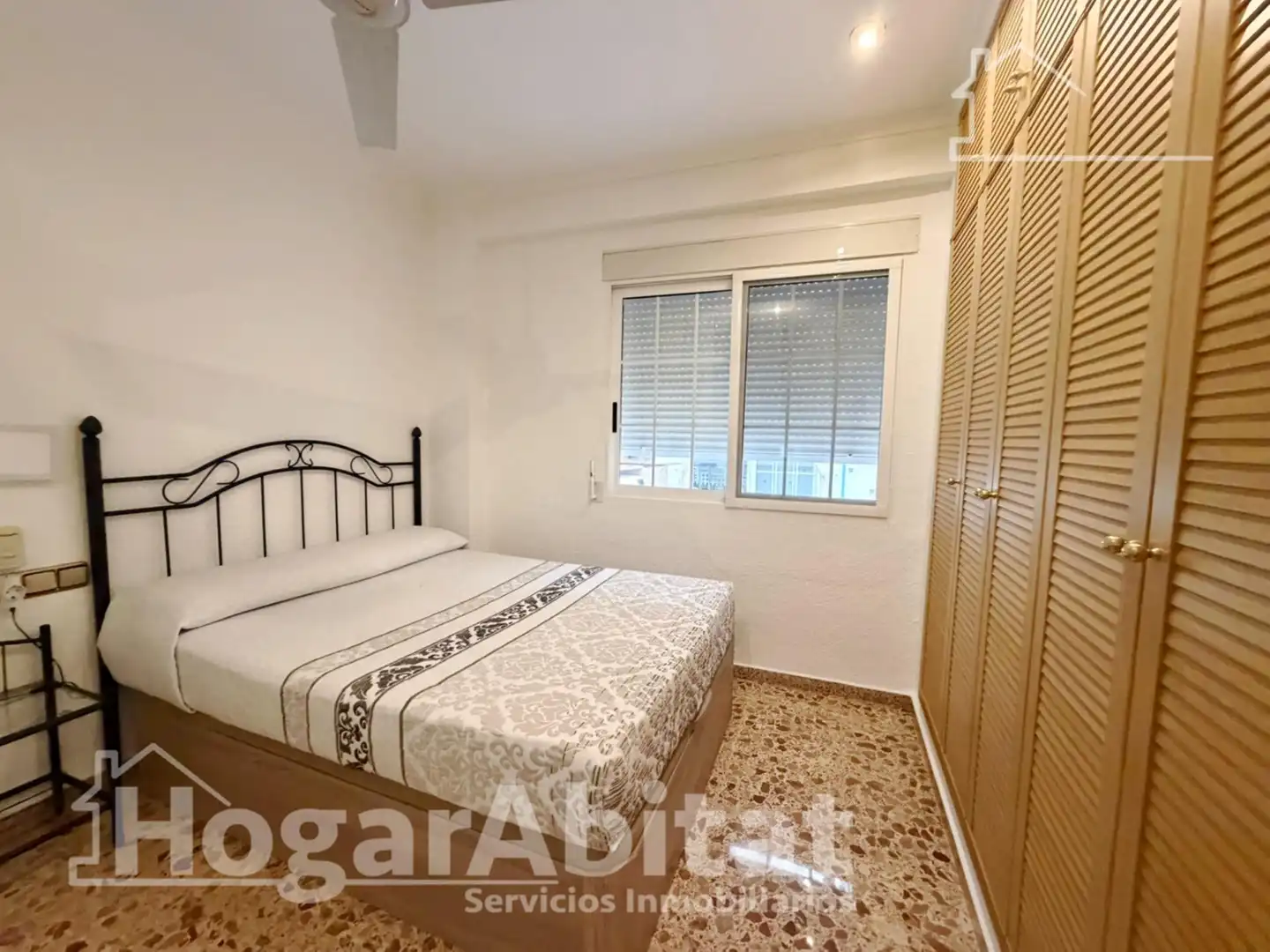 Bedroom of Flat for sale in Torrent  with Air Conditioner, Terrace and Furnished