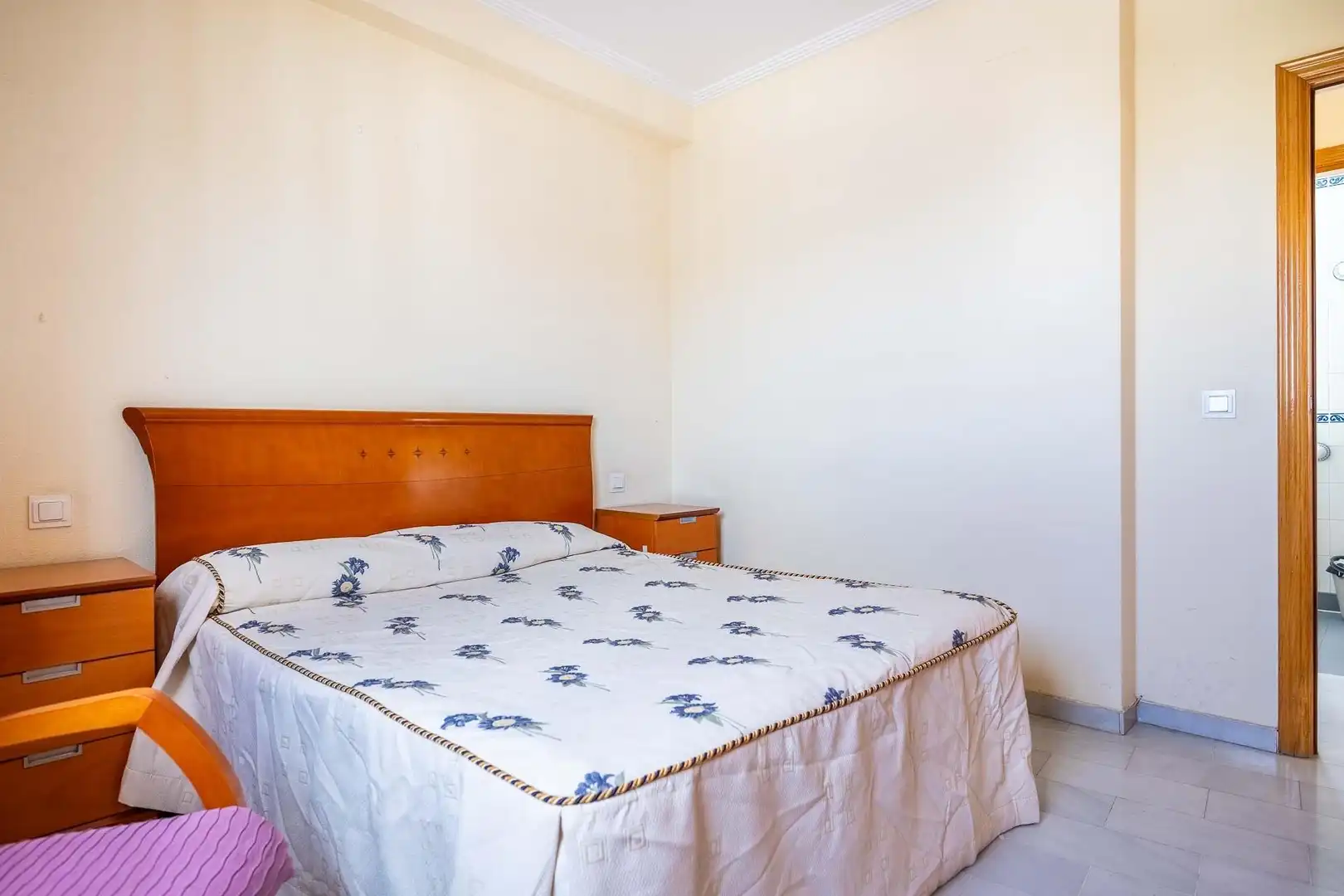 Habitación de Piso en venta en Sevilla con Aire acondicionado, Amueblado y Balcón