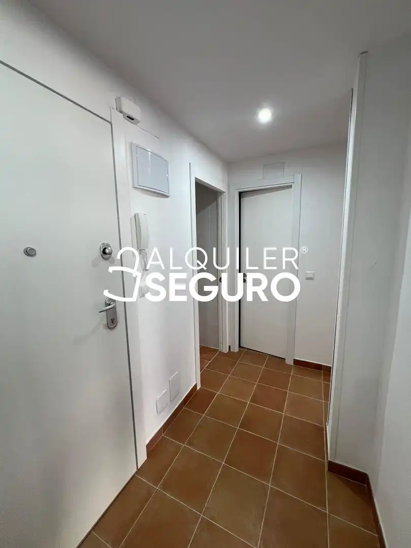 Wohnung zur Miete in Alcobendas mit Klimaanlage, Heizung und Terrasse