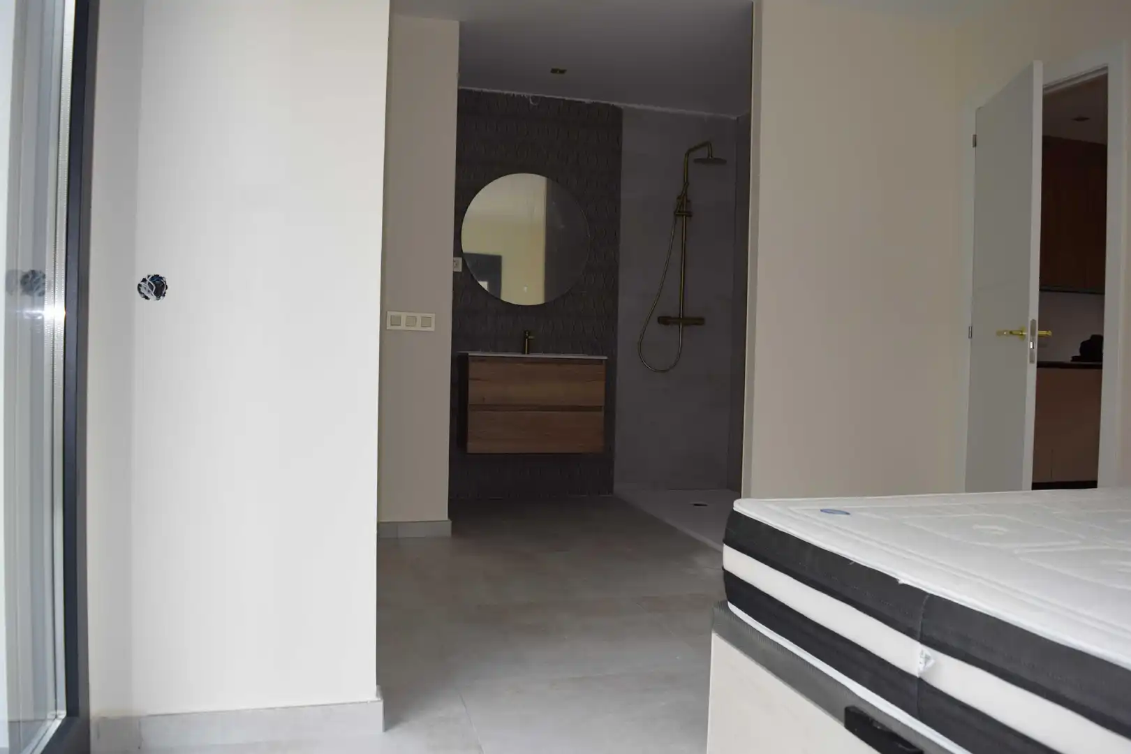 Bany de Apartament de lloguer en Villaviciosa de Odón amb Aire condicionat, Calefacció i Jardí privat