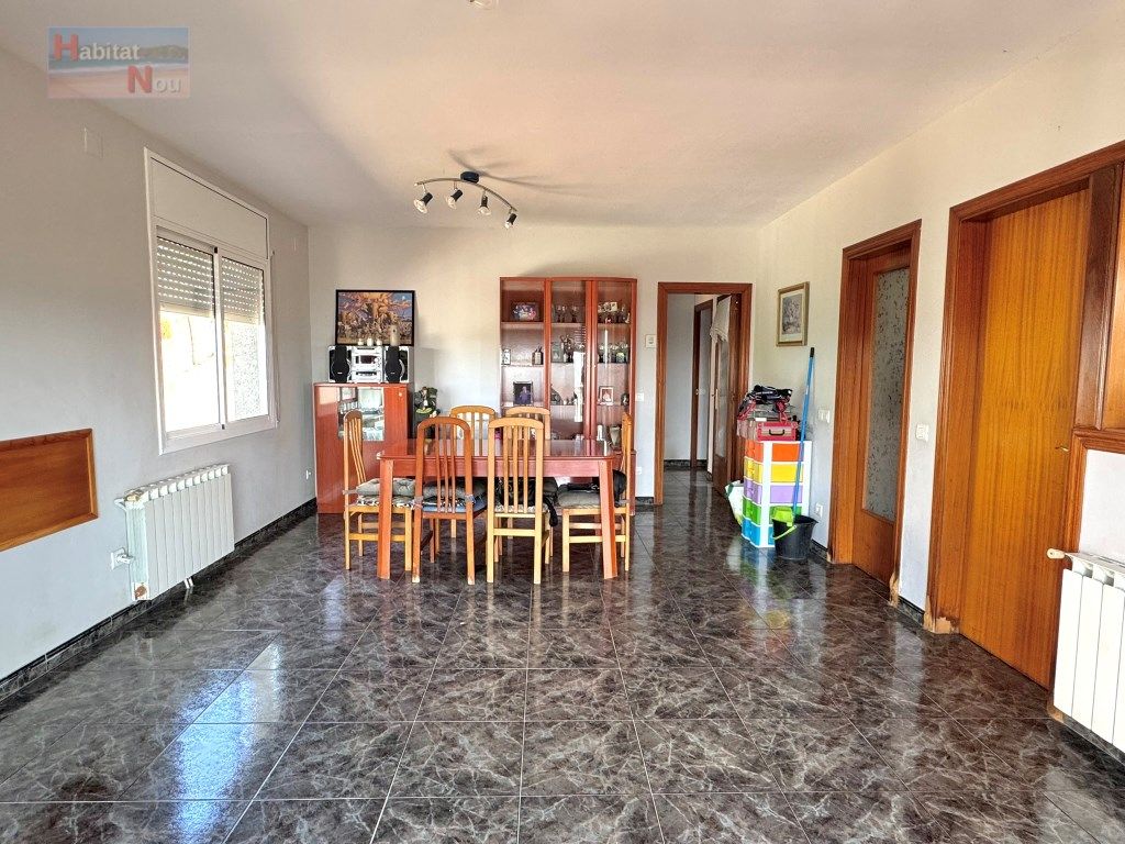 Dining room of House or chalet to rent in La Bisbal del Penedès  with Air Conditioner and Oven