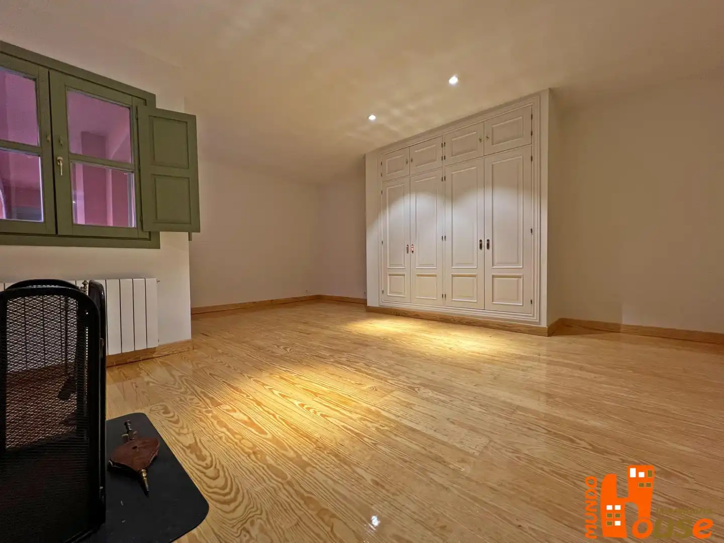 Dúplex en venta en Real Sitio de San Ildefonso con Calefacción, Trastero y Balcón
