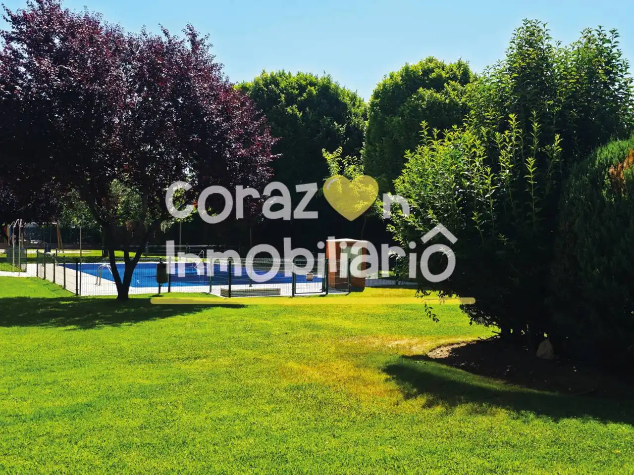 Garden of Flat for sale in Madrid  with Heating, Parquet flooring and Storage room