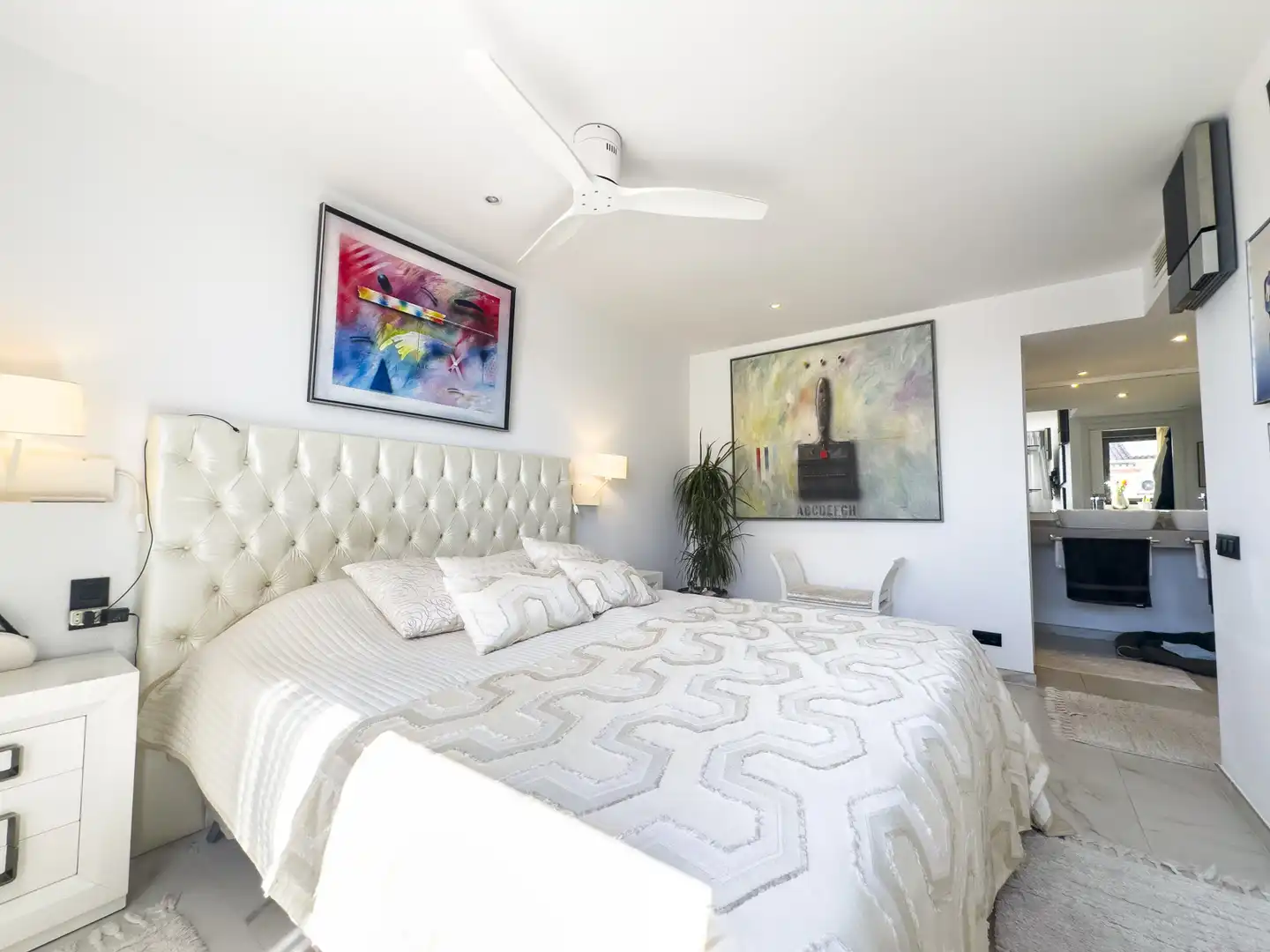 Habitación de Ático en venta en Estepona con Calefacción, Terraza y Trastero