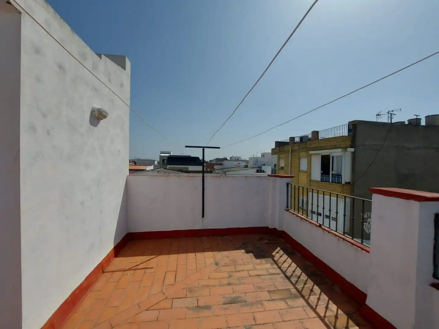Terrace of Flat for sale in Brenes  with Air Conditioner, Storage room and Balcony