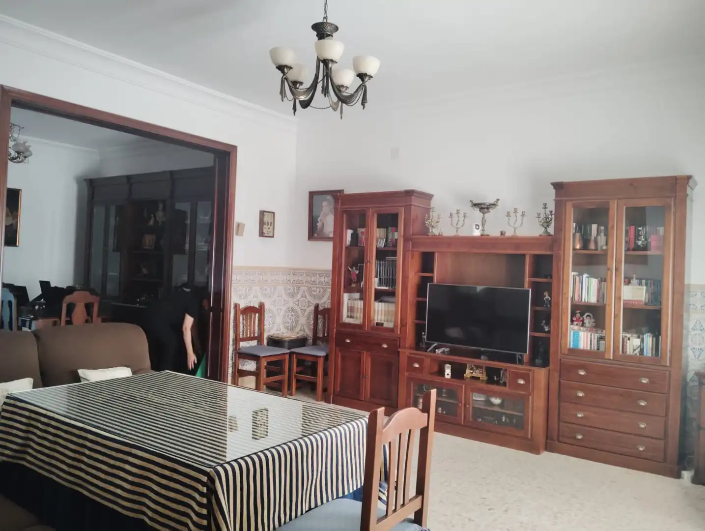 Sala d'estar de Casa o xalet en venda en Brenes amb Aire condicionat, Jardí privat i Piscina