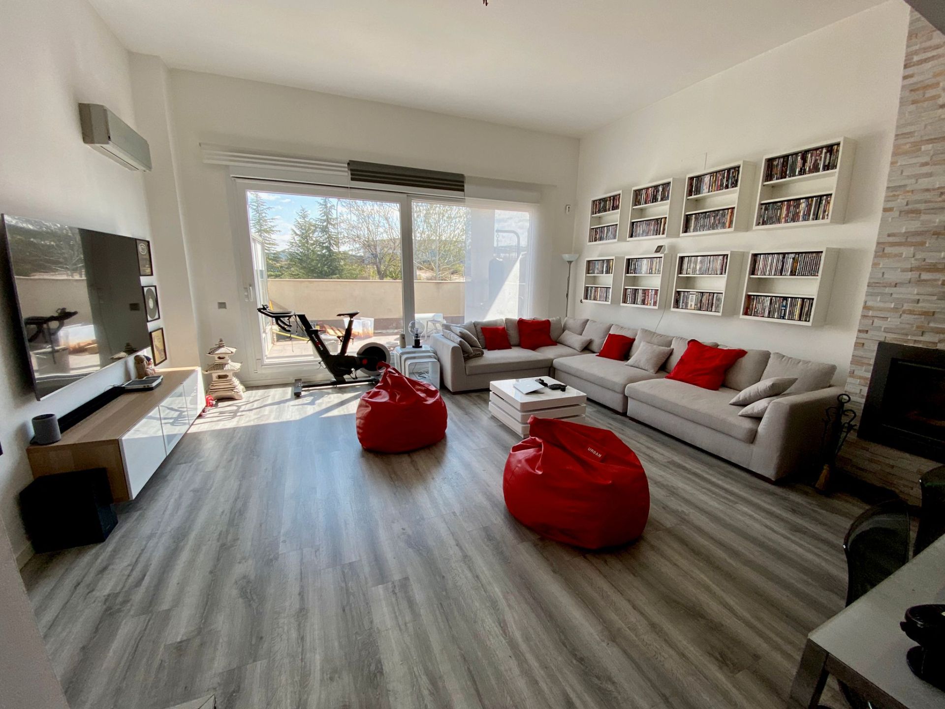 Living room of Loft for sale in Loeches  with Air Conditioner, Heating and Parquet flooring