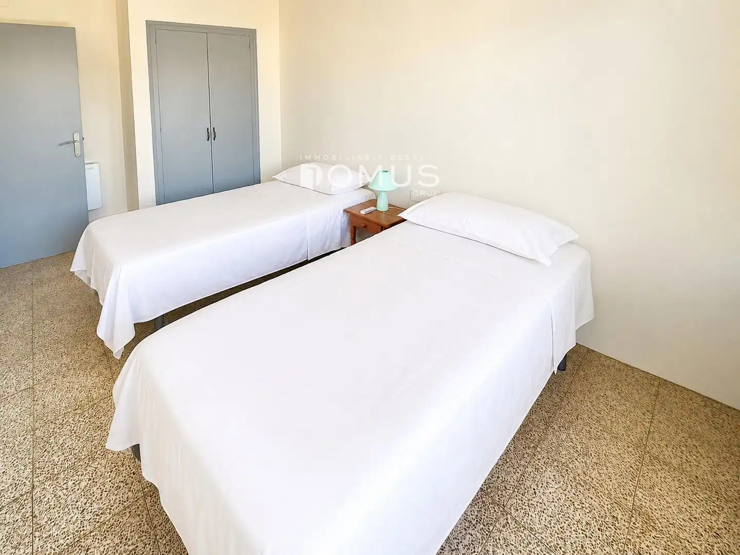 Bedroom of Flat for sale in L'Escala  with Air Conditioner, Heating and Terrace