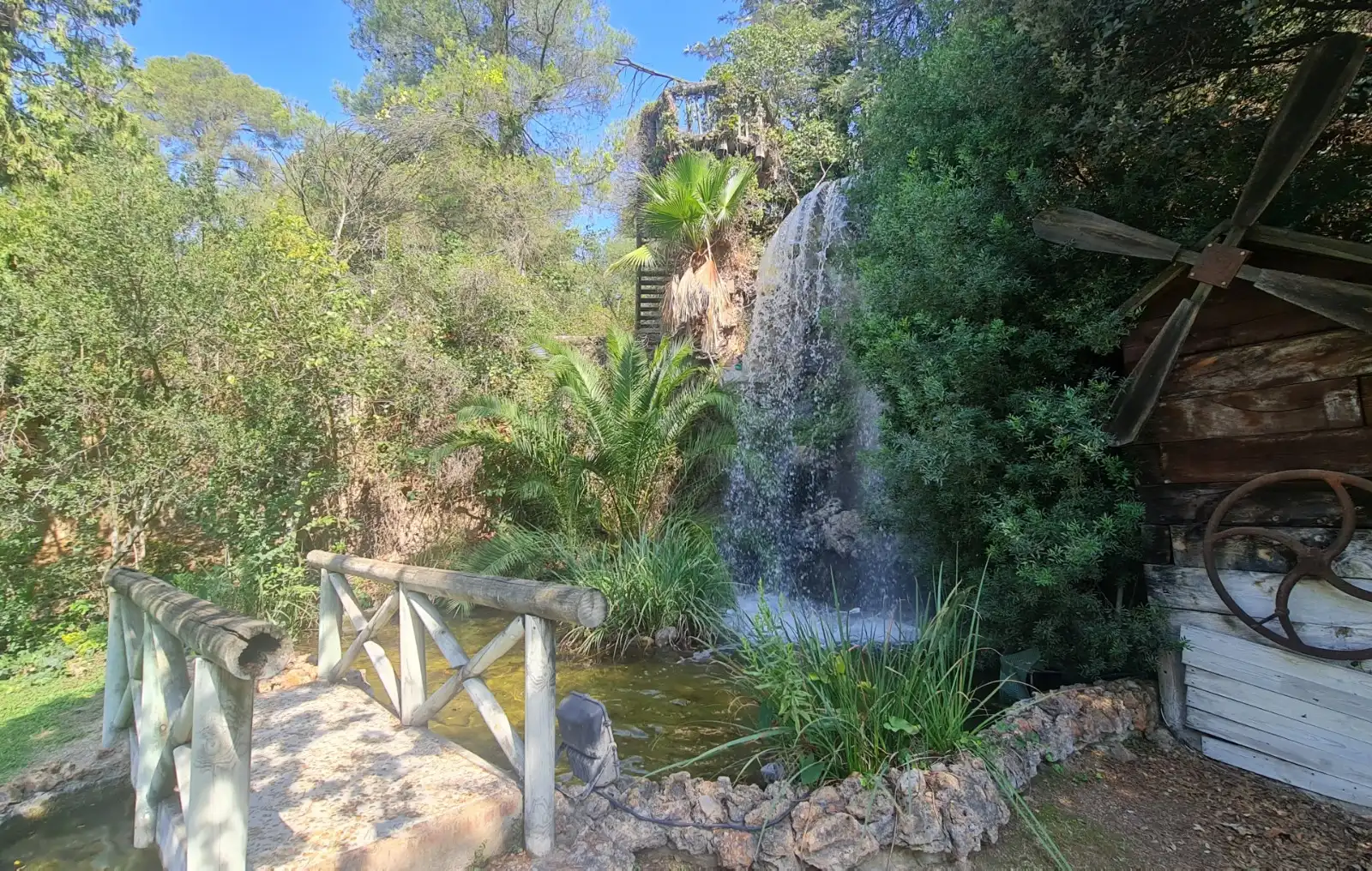 Jardí de Casa o xalet en venda en Montcada i Reixac amb Aire condicionat, Calefacció i Terrassa