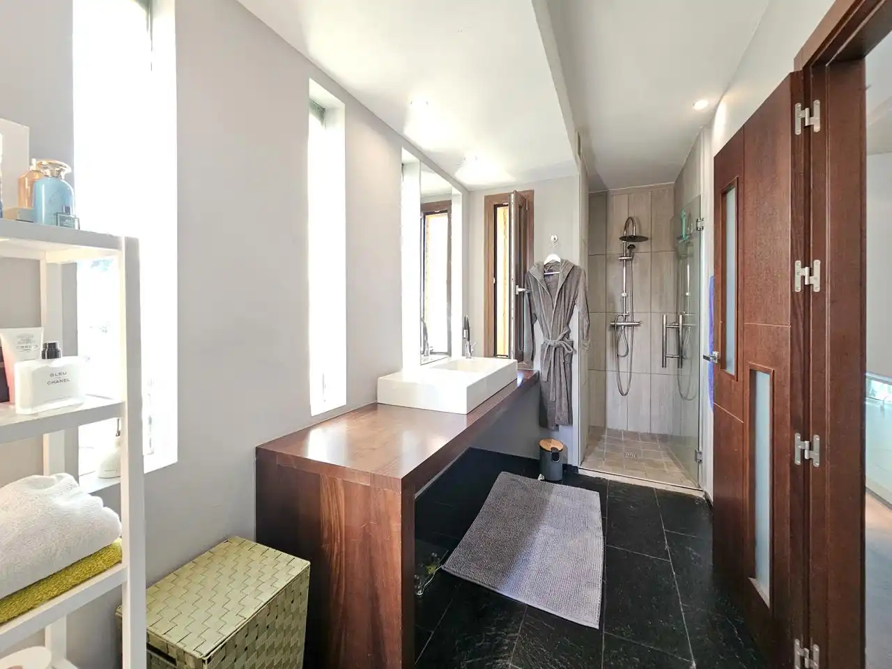 Baño de Casa o chalet en venta en Montequinto con Aire acondicionado, Jardín privado y Terraza