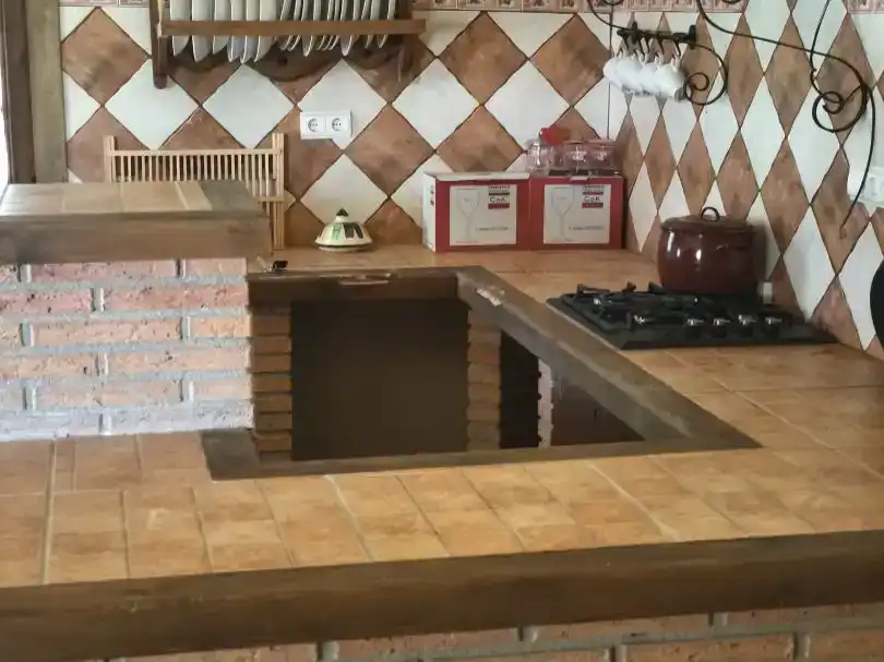 Cuina de Casa o xalet en venda en Huéscar amb Jardí privat, Piscina i Moblat