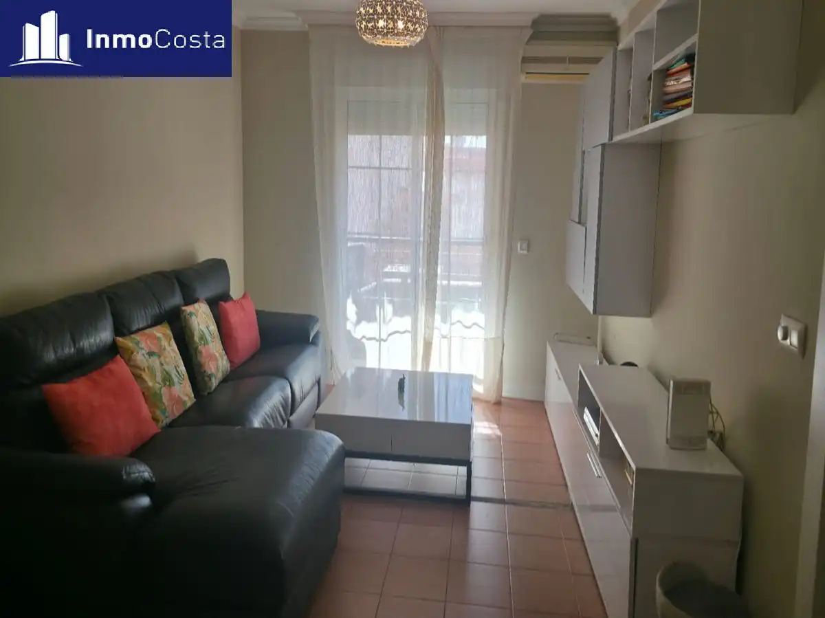 Sala de estar de Piso en venta en La Línea de la Concepción con Terraza y Trastero