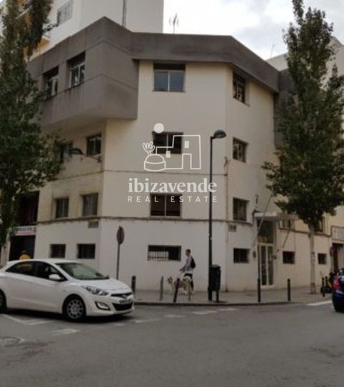 Foto 2 von Geschaftsraum zur Miete in Vicent Serra I Orvay, S'Eixample - Can Misses, Eivissa