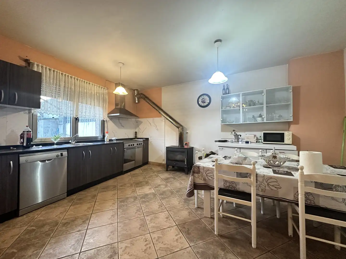 Cocina de Casa o chalet en venta en O Carballiño   con Calefacción, Jardín privado y Parquet