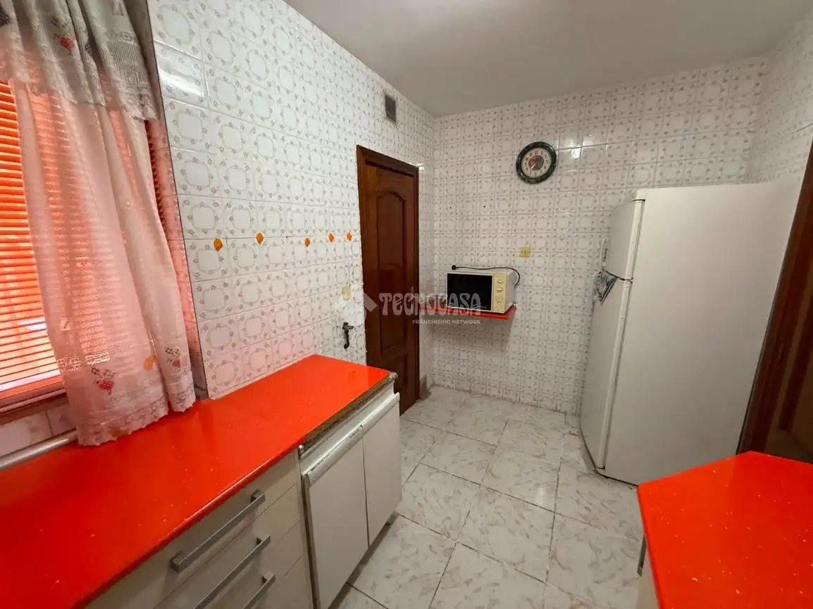 Kitchen of Flat for sale in Alcalá de Henares  with Air Conditioner and Heating