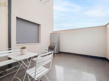 Appartamento con balcone in vendita a Calle Egido de la Fuente