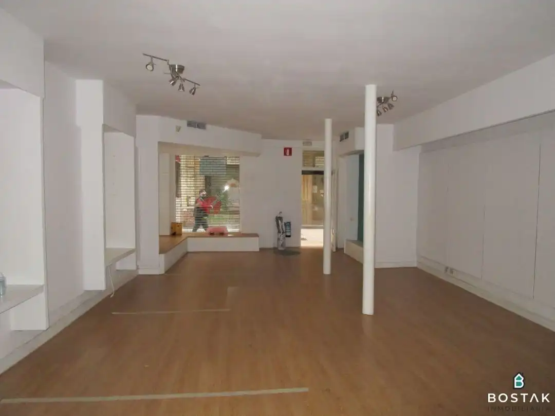 Local comercial en venda a Ibaiondo, imagen 7