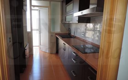 Kitchen of Flat for sale in Cerdanyola del Vallès