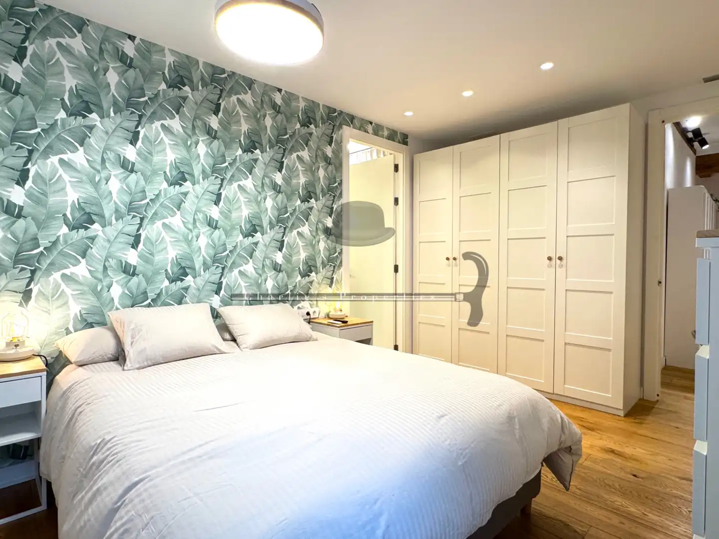 Dormitori de Apartament en venda en Barcelona amb Aire condicionat, Calefacció i Parquet