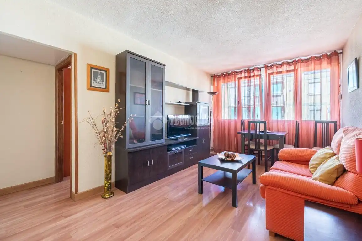 Living room of Flat for sale in Madrid