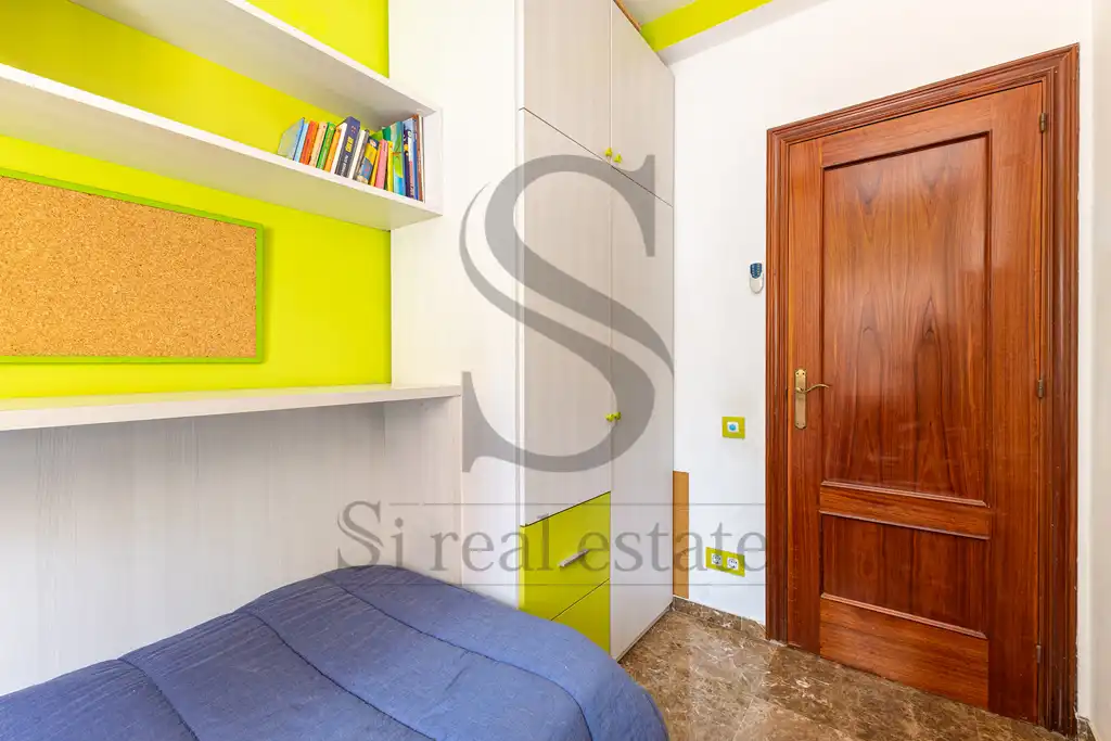 Bedroom of Flat for sale in Barcelona  with Air Conditioner, Heating and Terrace