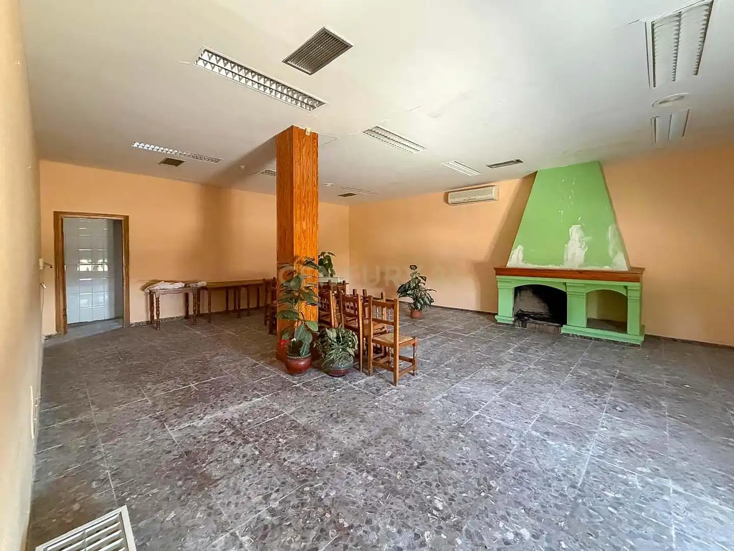 Local commercial à vendre à C8G2+P5 Aliseda, Spain, imagen 14