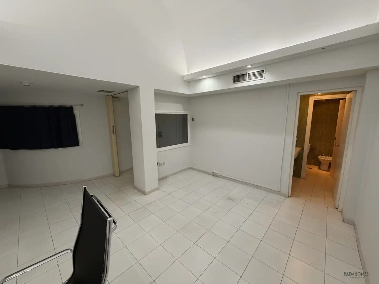 Commercial properties for sale in Badajoz  with Air Conditioner