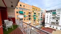 Vista exterior de Pis en venda en  Madrid Capital amb Calefacció, Terrassa i Balcó