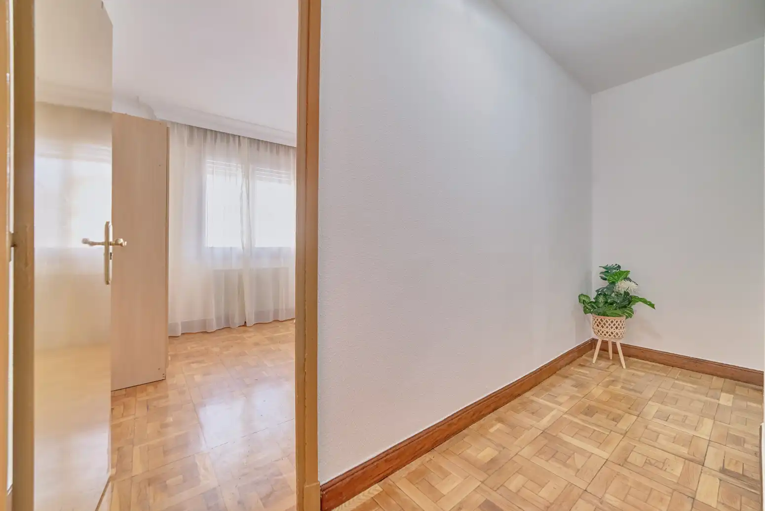 Habitación de Piso en venta en  Pamplona / Iruña con Calefacción, Parquet y Balcón