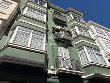 Appartement avec balcon à vendre à SOL