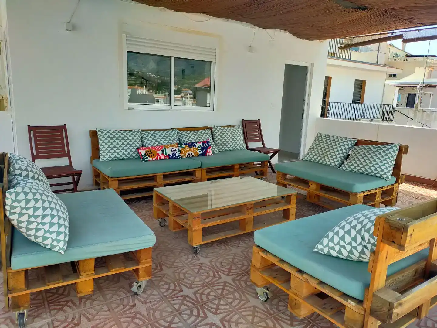 Terrasse von Dachboden zum Verkauf in Almuñécar mit Klimaanlage, Abstellraum und Möbliert