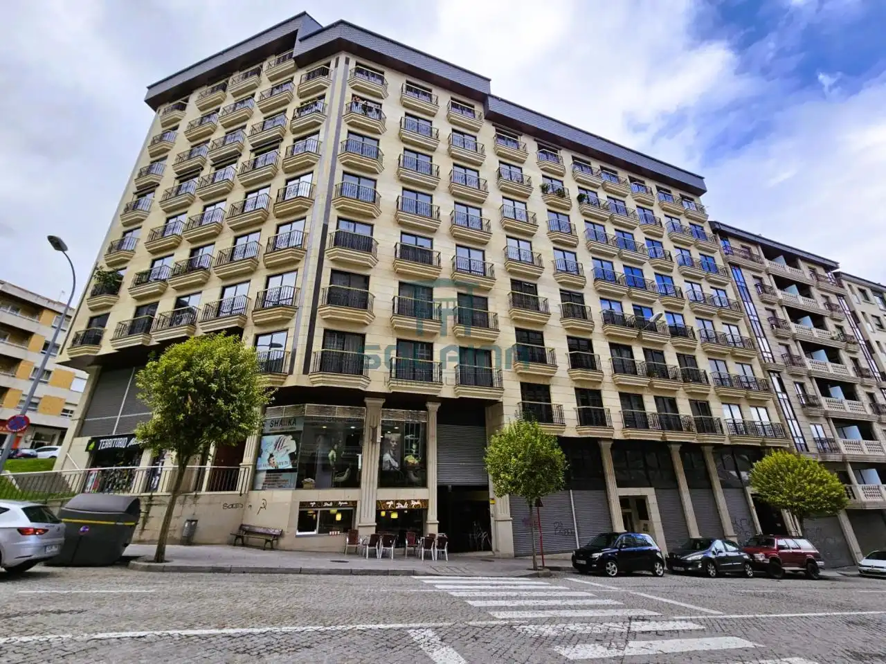 Local comercial de lloguer a Couto, imagen 2