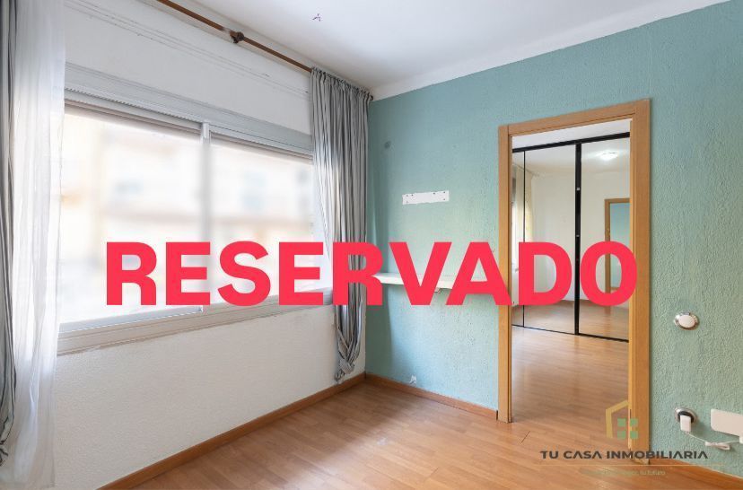 Bedroom of Flat for sale in Badalona