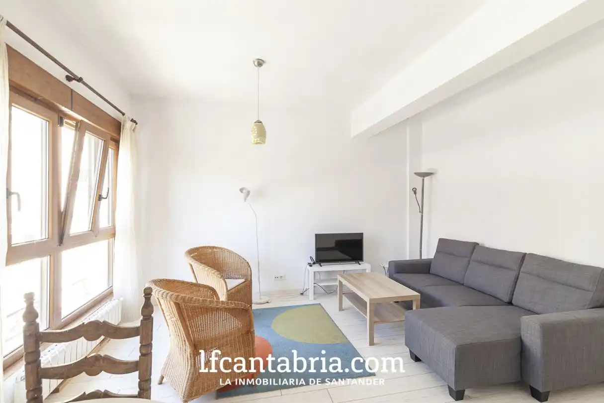 Wohnzimmer von Wohnung zum Verkauf in Santander mit Heizung und Parkett
