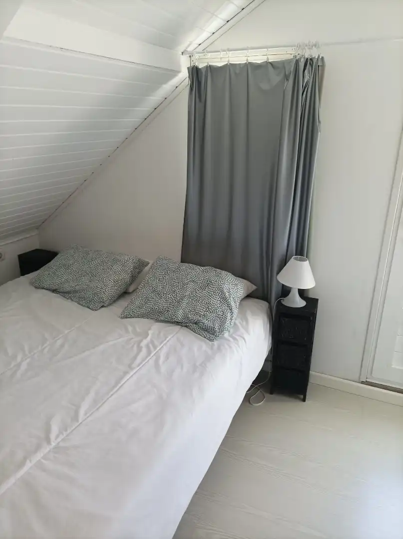 Attic for rent in Lugar Santradan, 25, Vilaboa