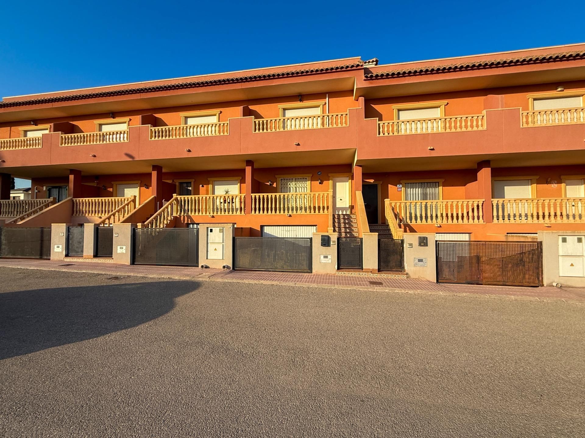 Vista exterior de Casa o xalet en venda en Callosa de Segura amb Terrassa i Balcó