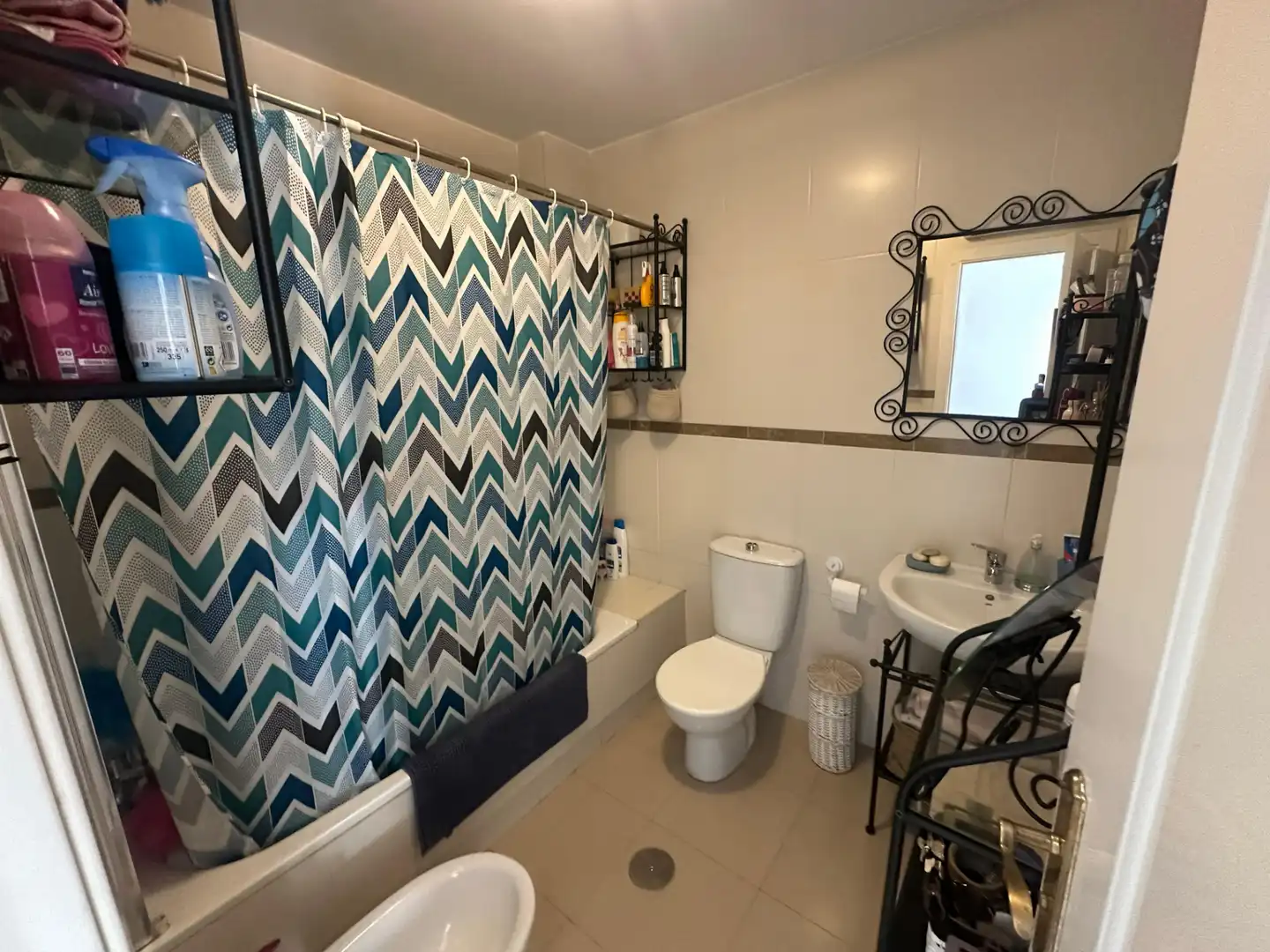 Bany de Apartament en venda en Almería